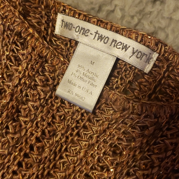 Open weave gold and brown short sleeved sweater - Picture 3 of 4